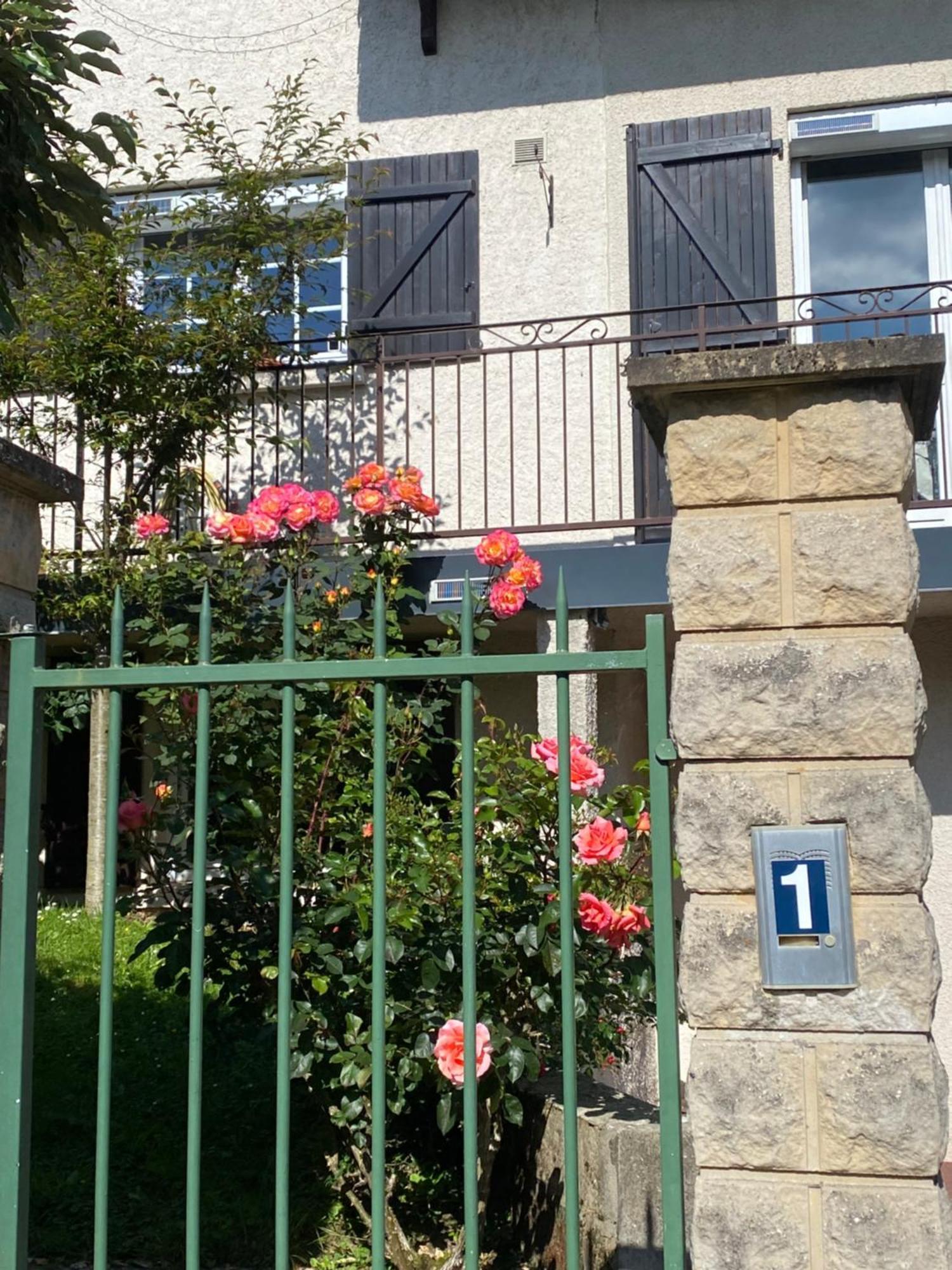 Les Chambres De La Grange Saint-Germain-de-la-Grange Εξωτερικό φωτογραφία